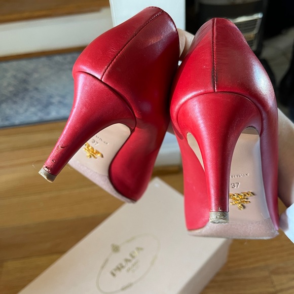 prada red kitten heels - Picture 4 of 5